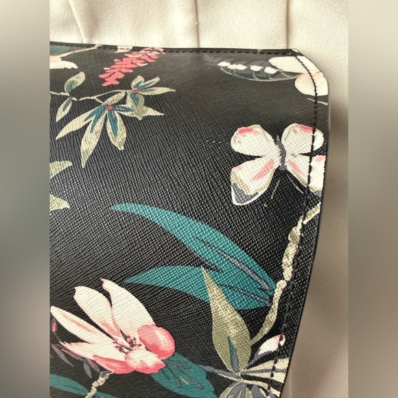 Kate Spade Make It Mine Botanical Flap - Picture 6 of 11